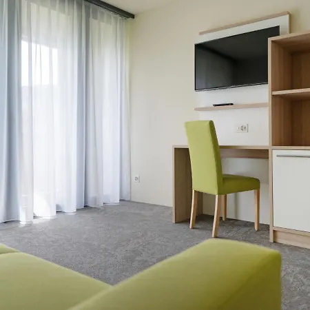 Wohnmotel.38 4*